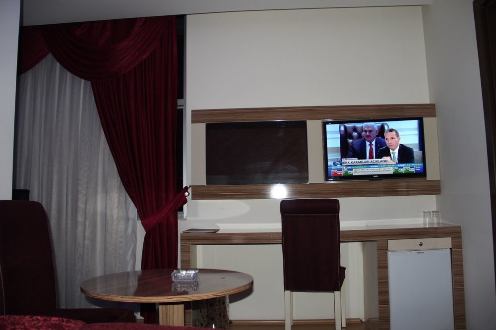 Grand Ezel Hotel Mersin  Exterior foto